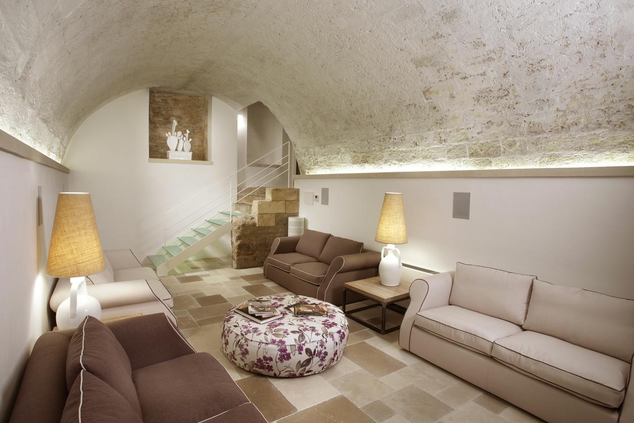 Mantatelure Bed and Breakfast Lecce Exteriör bild
